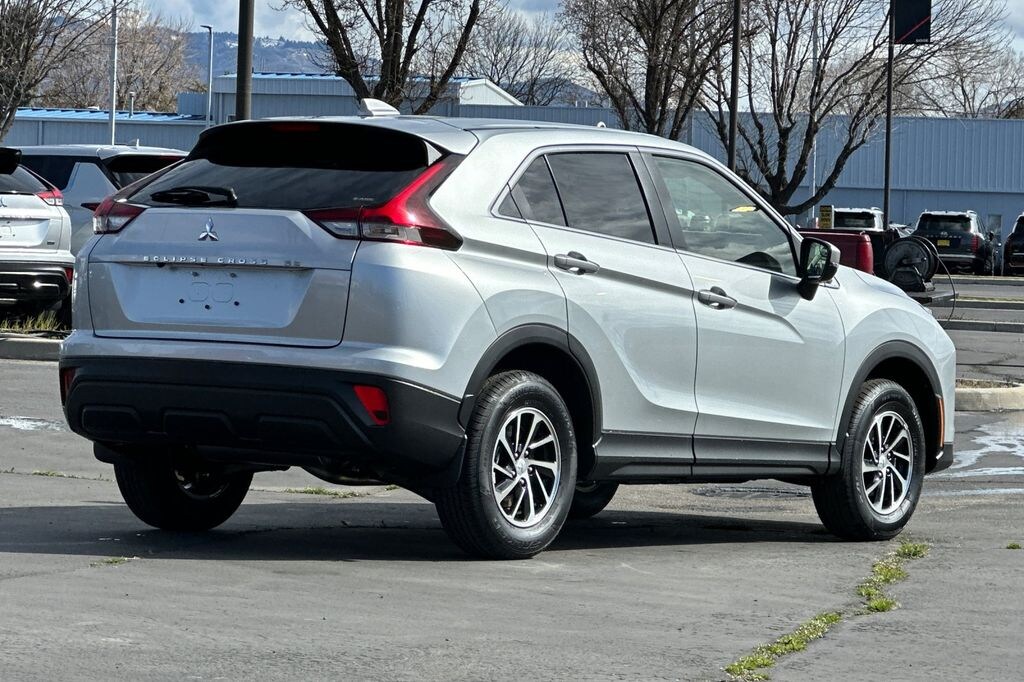 New 2026 Mitsubishi Eclipse Cross ES SUV