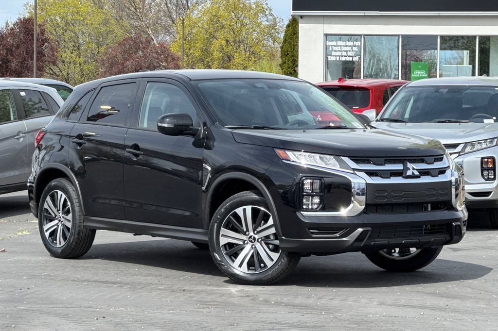 2026 Mitsubishi Outlander Sport 2.0 SE AWC CVT's photo