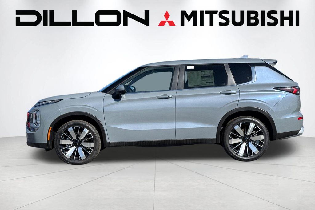 2026 Mitsubishi Outlander SE - Photo 7