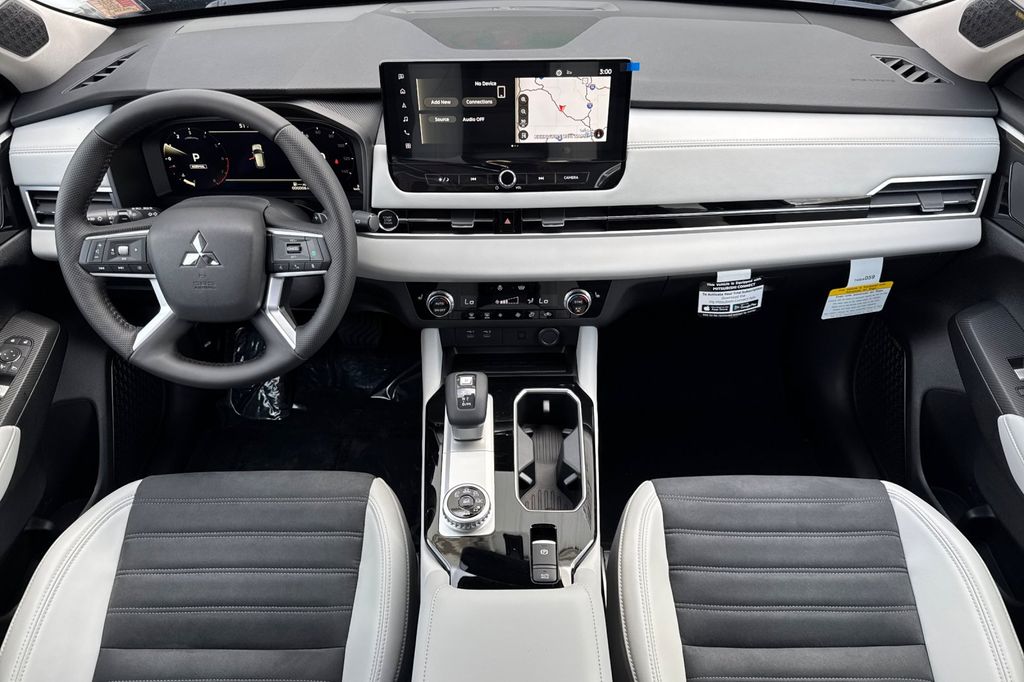 2026 Mitsubishi Outlander SE - Photo 4