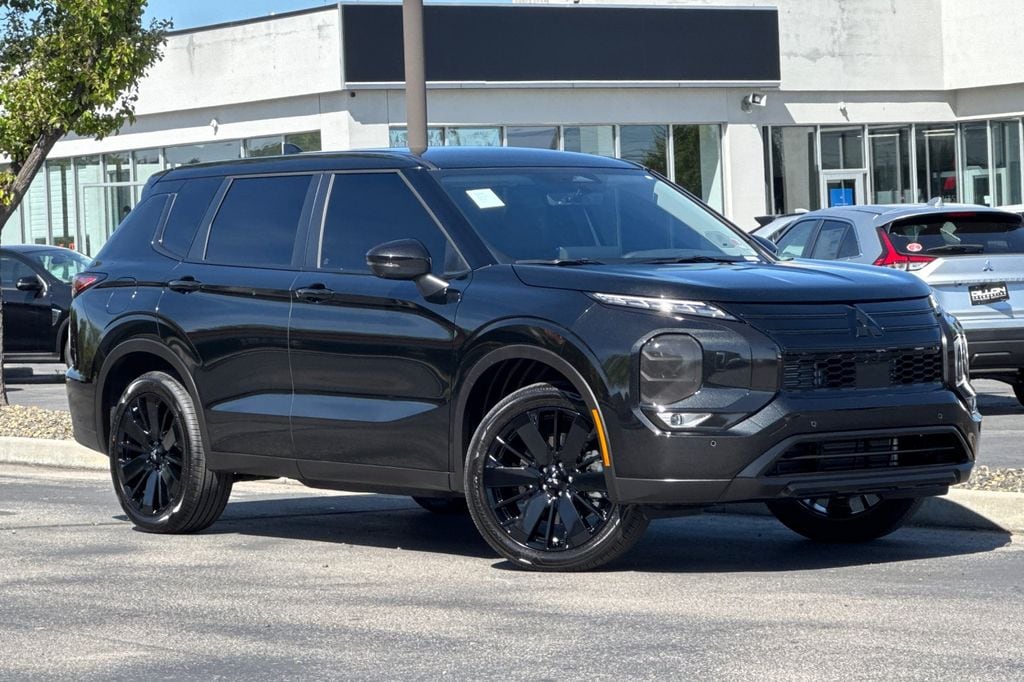 2026 Mitsubishi Outlander SE S-AWC's photo