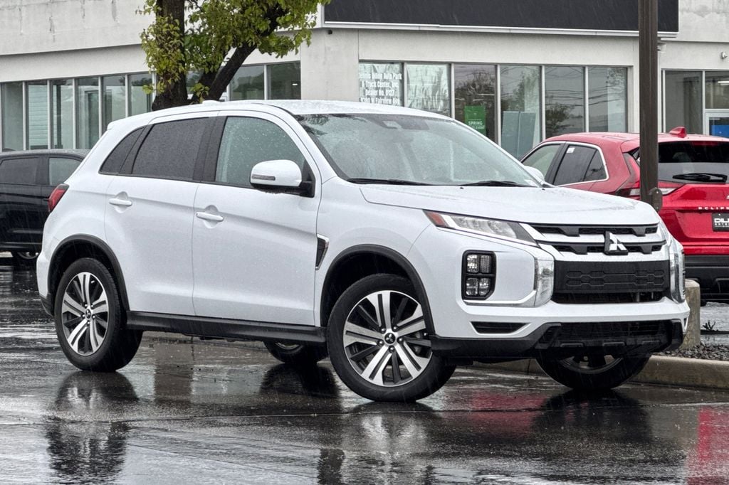 2025 Mitsubishi Outlander Sport SE