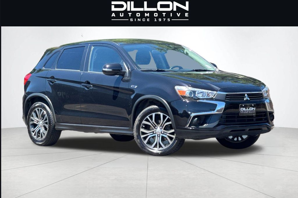 2016 Mitsubishi Outlander Sport 2.0 ES AWC CVT's photo