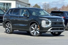 2026 Mitsubishi Outlander SE SUV