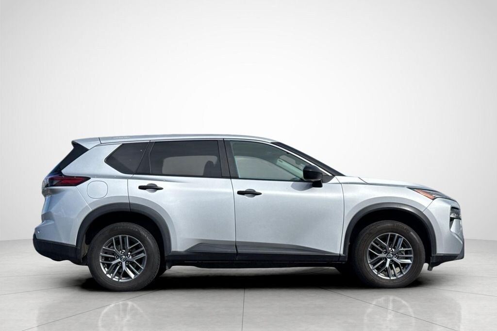 Used 2024 Nissan Rogue S SUV