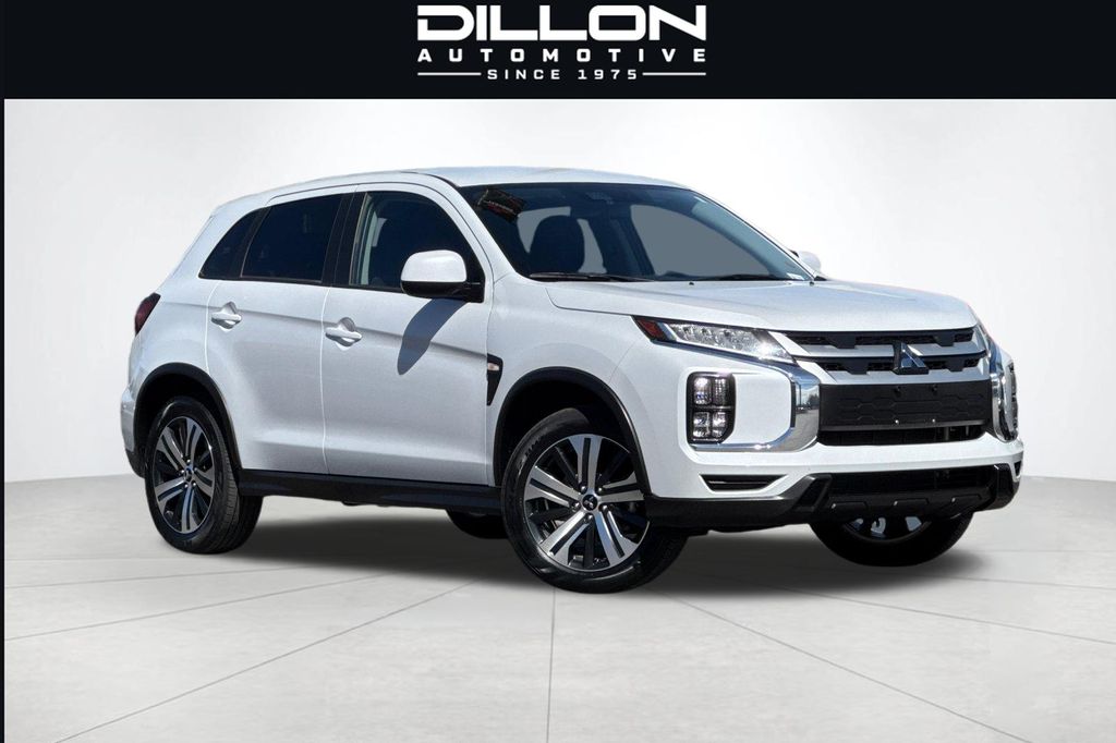 2025 Mitsubishi Outlander Sport 2.0 ES AWC CVT's photo