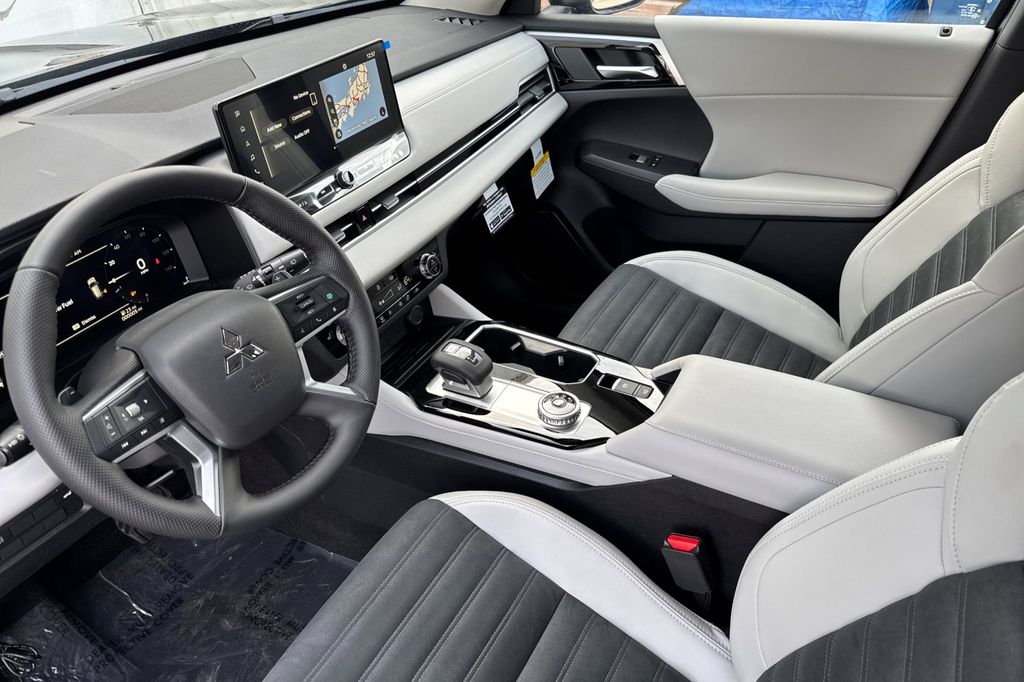 2026 Mitsubishi Outlander SE - Photo 9