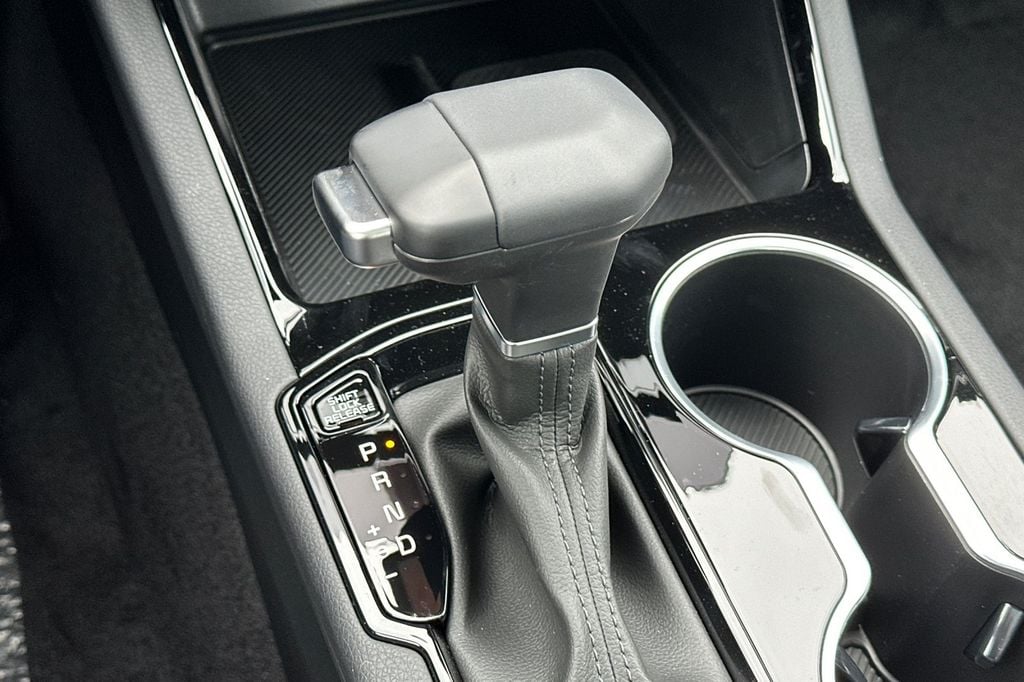 2026 Kia K5 GT - Photo 22