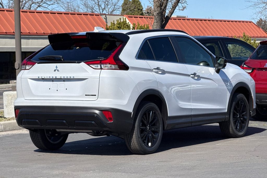 2026 Mitsubishi Eclipse Cross Black Edition - Photo 4