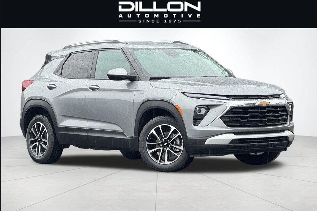 Used 2025 Chevrolet Trailblazer LT SUV