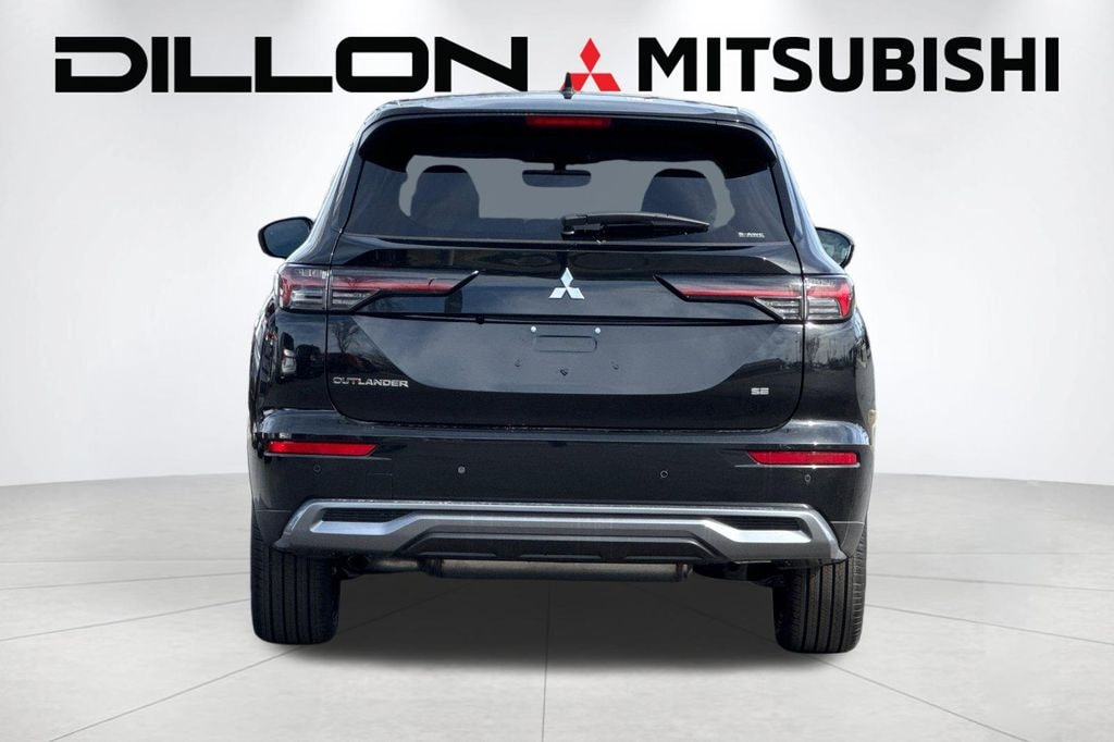 New 2026 Mitsubishi Outlander SE SUV