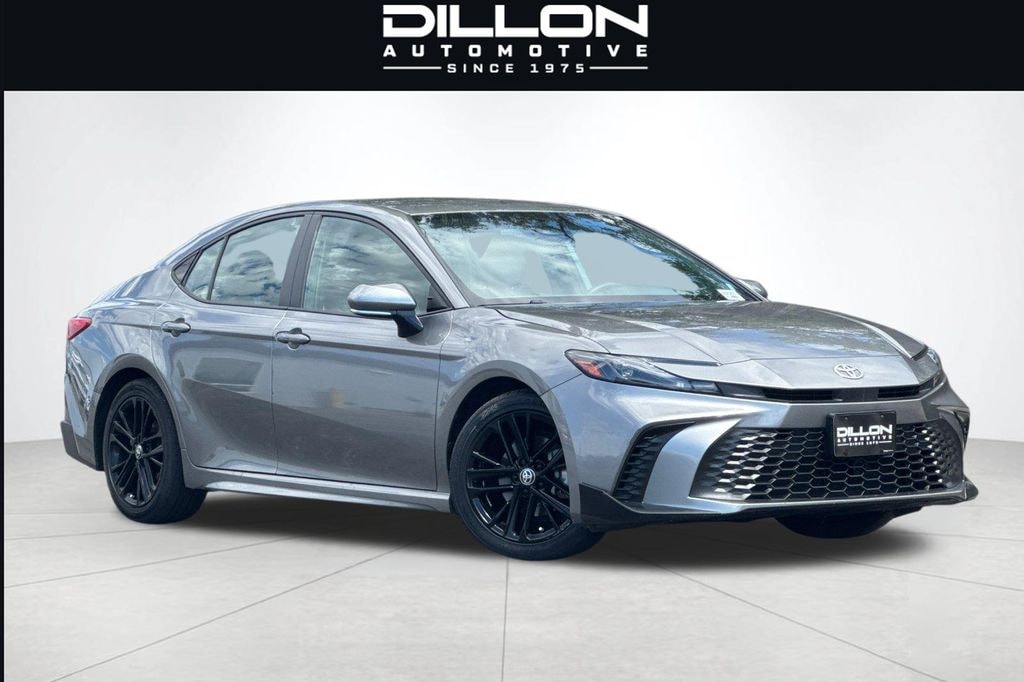 Used 2025 Toyota Camry SE Sedan