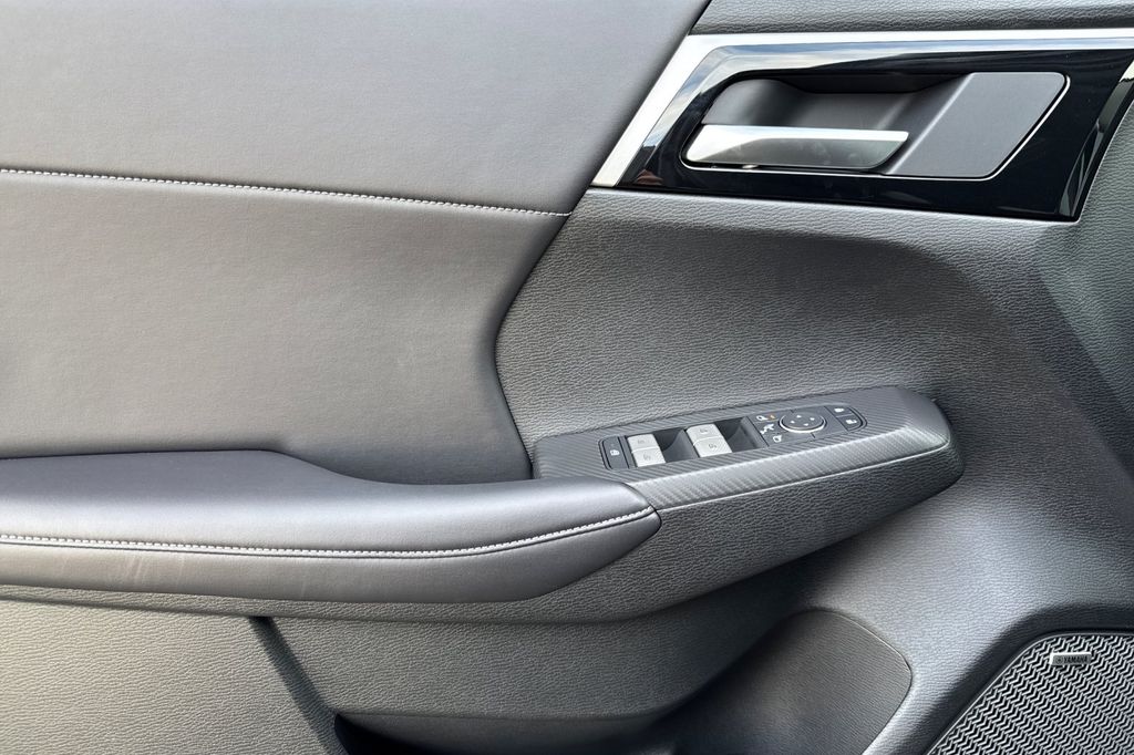 2026 Mitsubishi Outlander SE - Photo 10