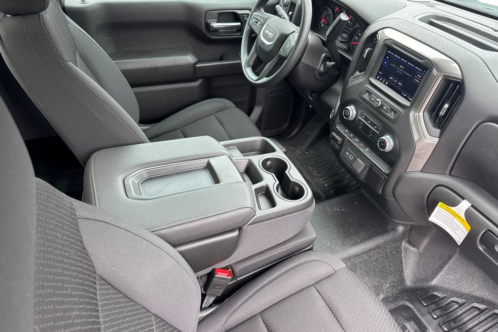 2025 GMC Sierra 1500 Pro - Photo 13