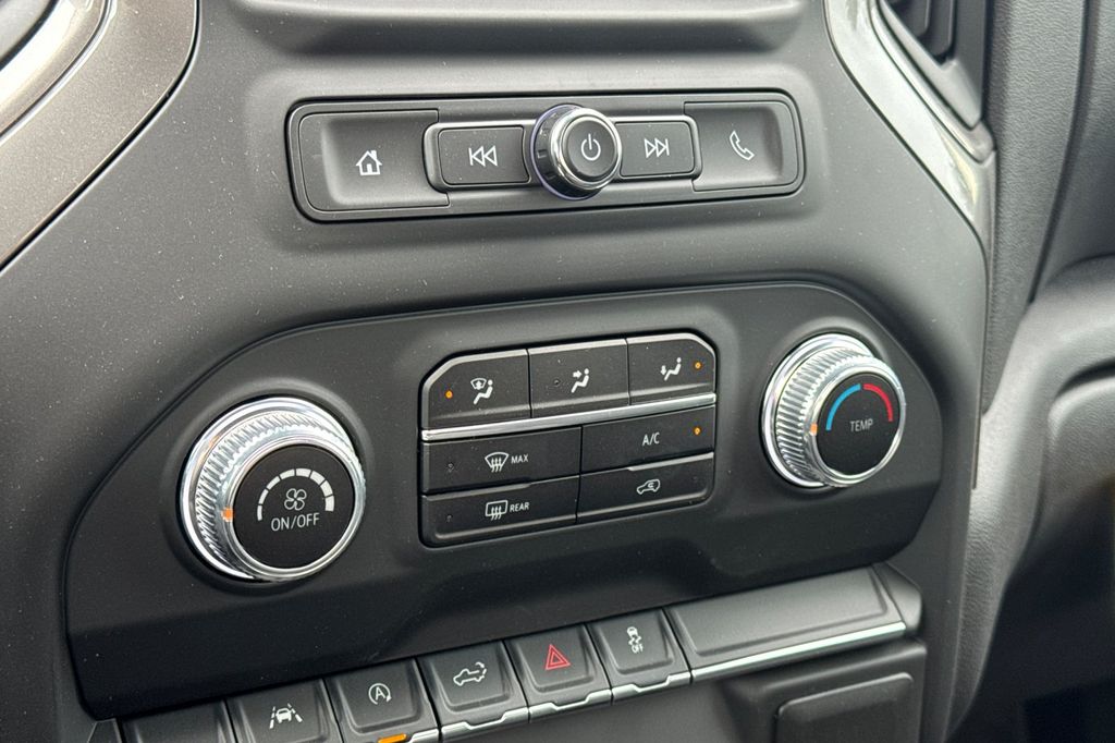 2025 GMC Sierra 1500 Pro - Photo 17
