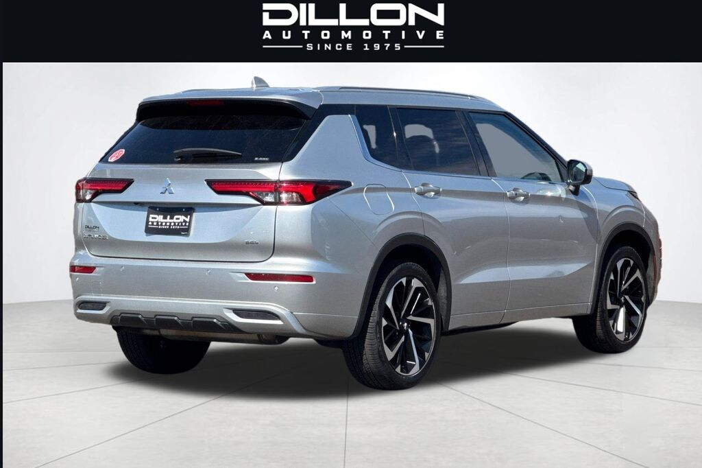 Used 2024 Mitsubishi Outlander SEL SUV