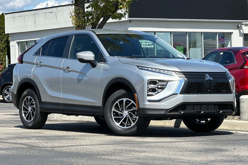 2026 Mitsubishi Eclipse Cross ES S-AWC's photo