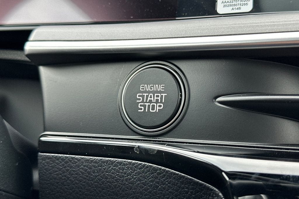 2026 Kia K5 GT - Photo 23
