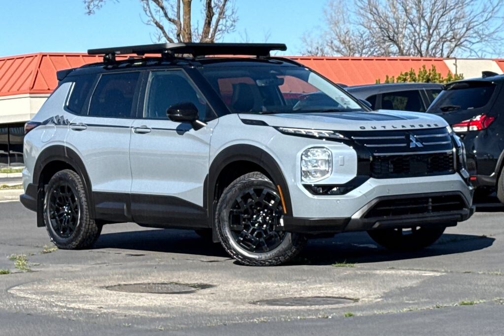New 2026 Mitsubishi Outlander Trail Edition SUV