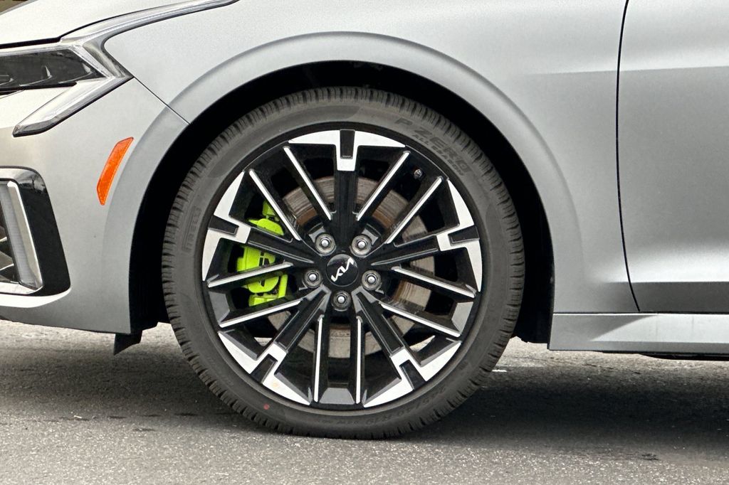 2026 Kia K5 GT - Photo 27