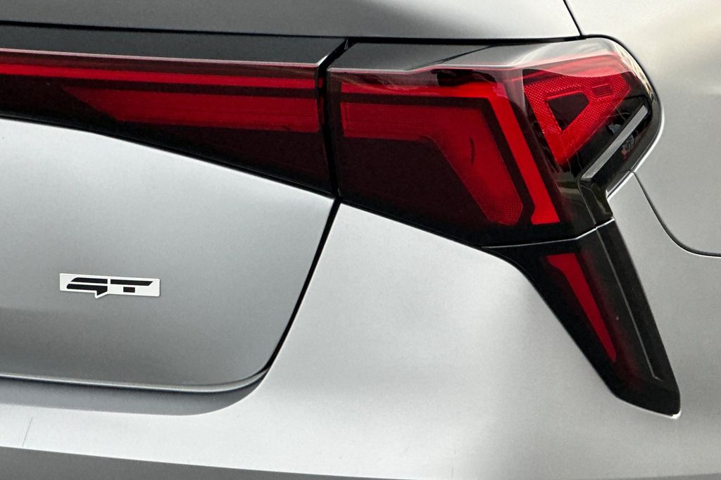 2026 Kia K5 GT - Photo 26
