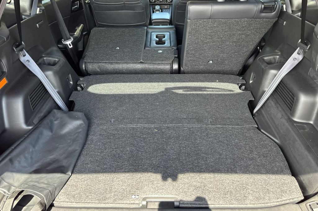 2025 Mitsubishi Outlander Plug-in Hybrid SE - Photo 14