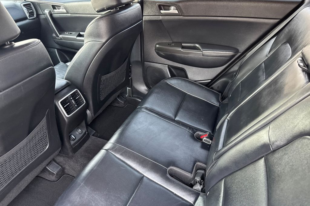 2017 Kia Sportage EX - Photo 12