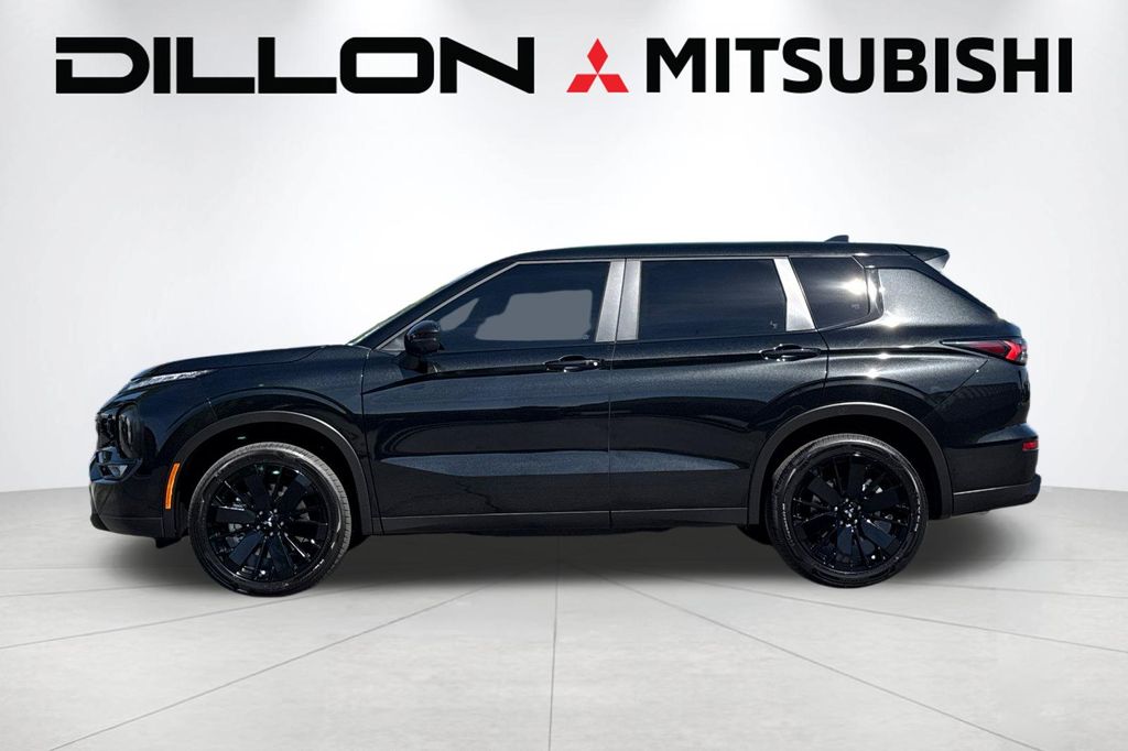 2026 Mitsubishi Outlander SE - Photo 6