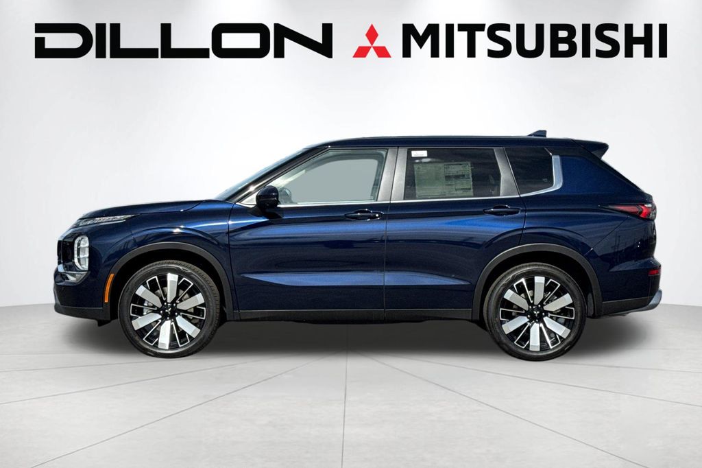 2026 Mitsubishi Outlander SE - Photo 6