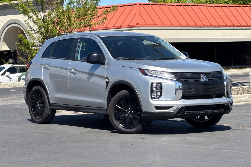 2025 Mitsubishi Outlander Sport 2.0 SE AWC CVT's photo