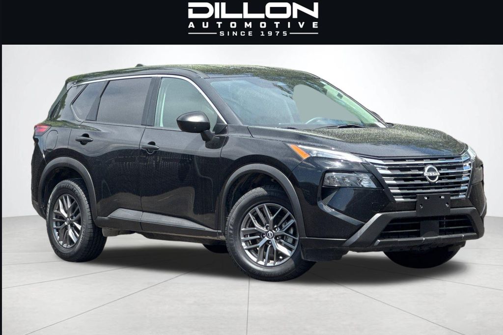 2024 Nissan Rogue S AWD's photo