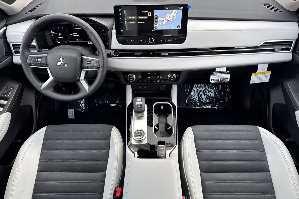 2026 Mitsubishi Outlander SE - Photo 12