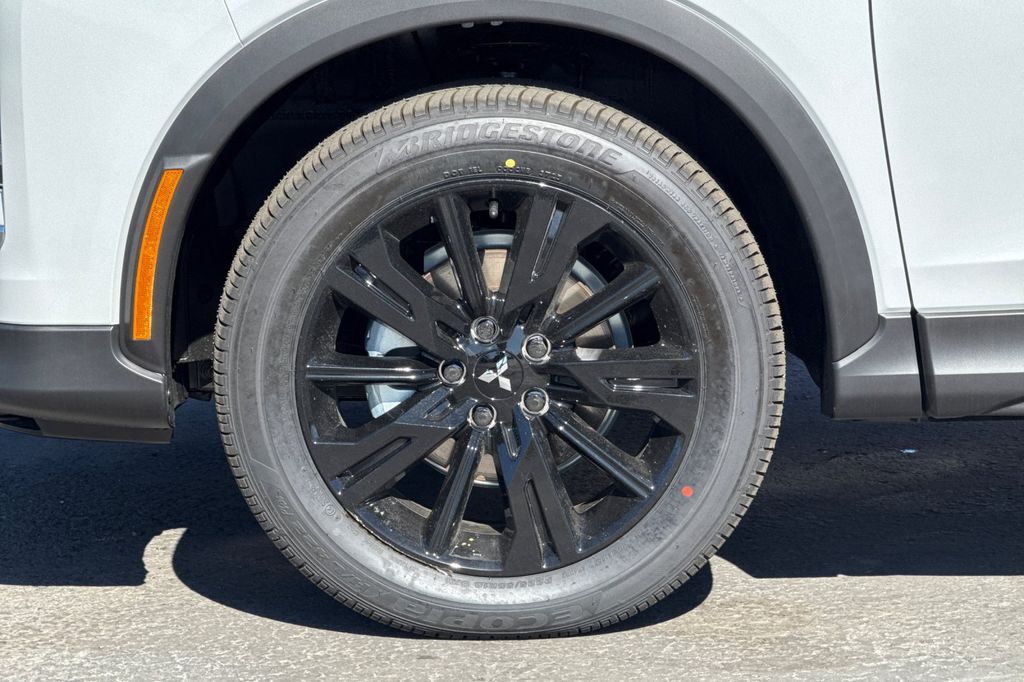 2026 Mitsubishi Eclipse Cross Black Edition - Photo 26