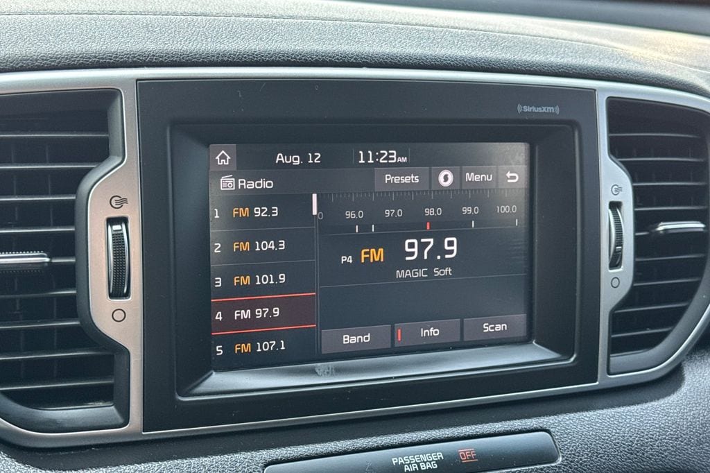 2017 Kia Sportage EX - Photo 18