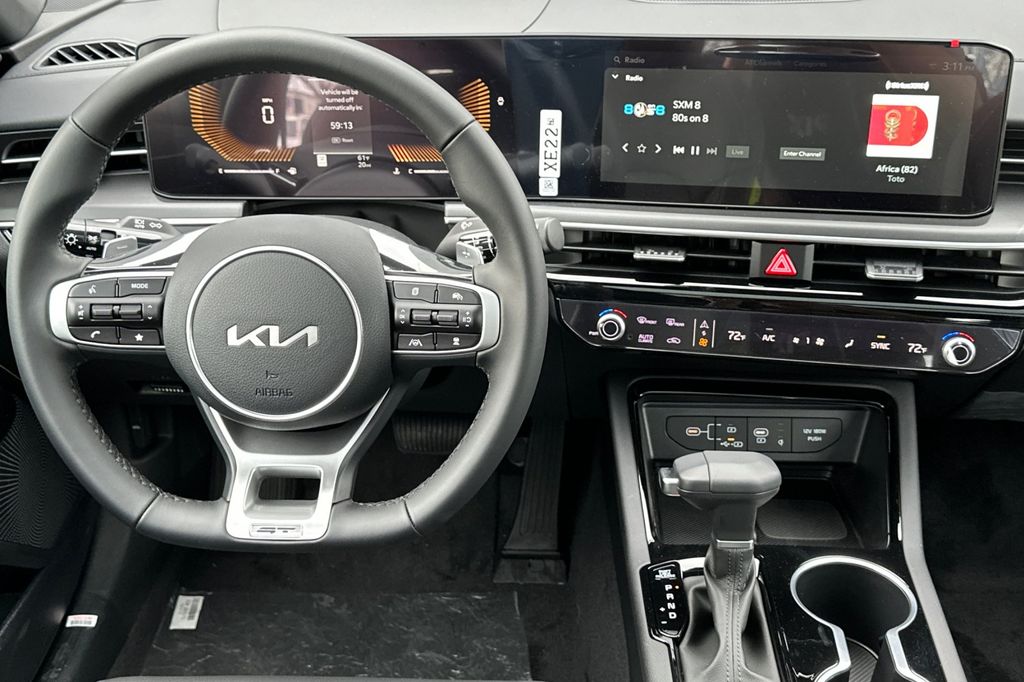 2026 Kia K5 GT - Photo 15
