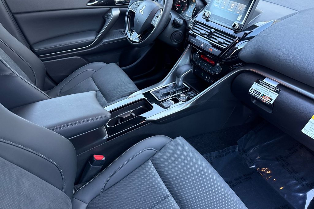 2026 Mitsubishi Eclipse Cross Black Edition - Photo 16