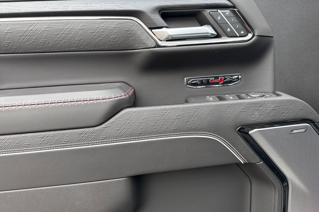 2024 GMC Sierra 1500 AT4X - Photo 10
