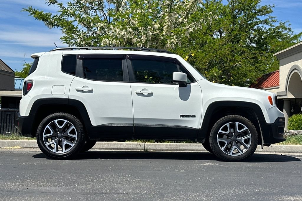 Used 2017 Jeep Renegade Latitude SUV