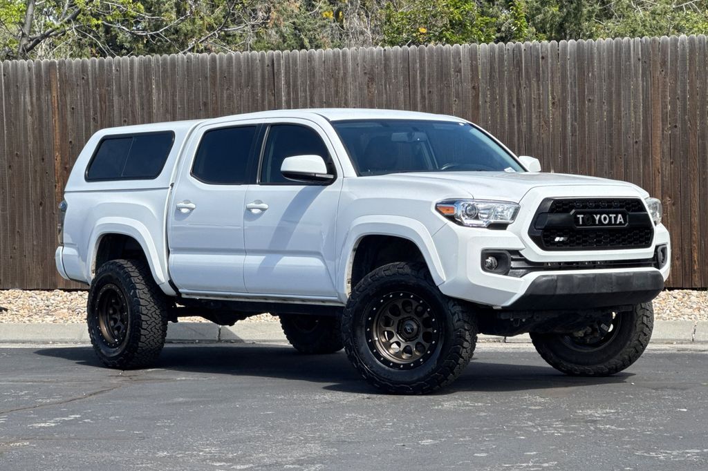 2017 Toyota Tacoma SR5