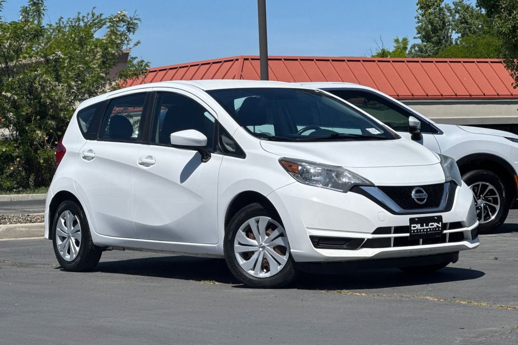 2017 Nissan Versa Note 1.6 SV CVT's photo