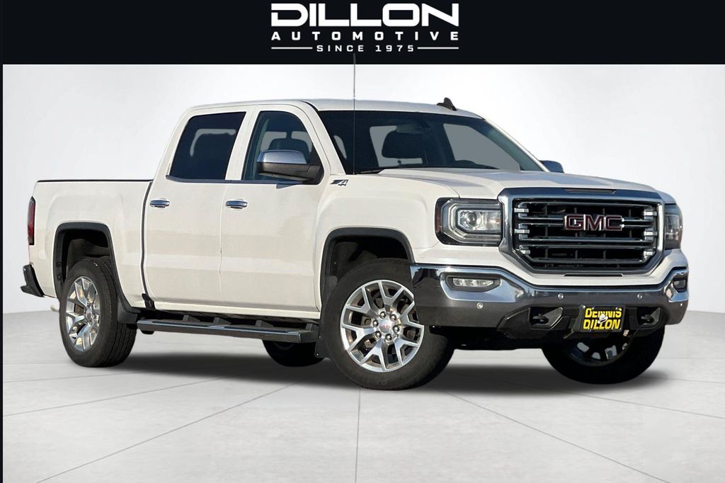 2017 GMC Sierra 4WD Crew Cab Short Box SLT's photo