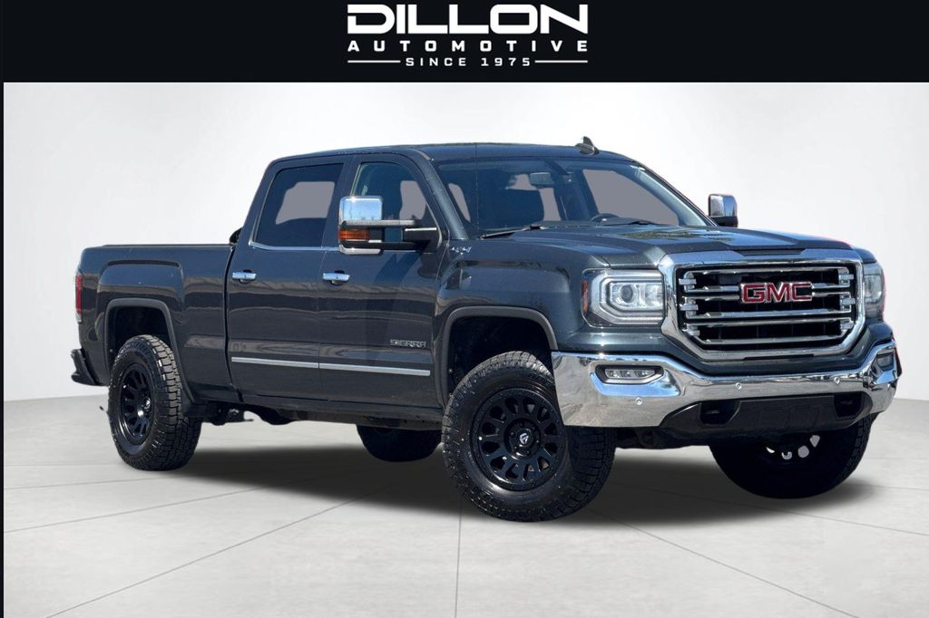 2017 GMC Sierra 4WD Crew Cab Short Box SLT's photo