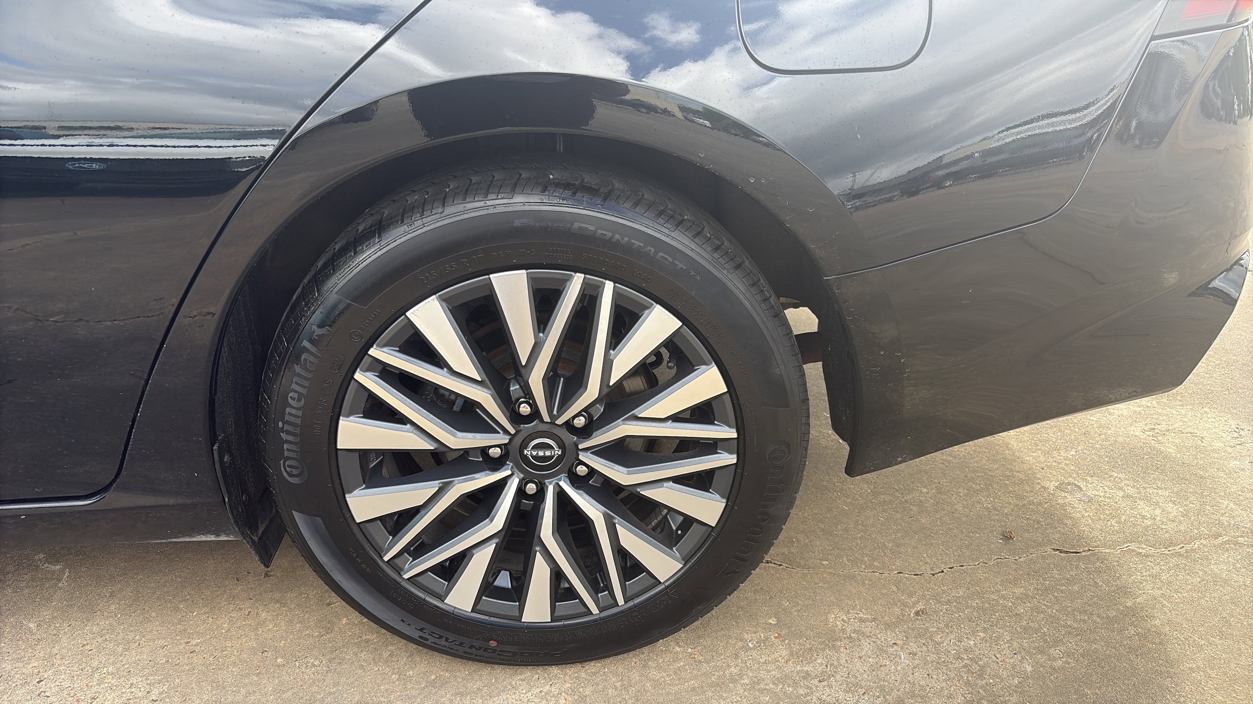 2024 Nissan Altima 2.5 SV FWD