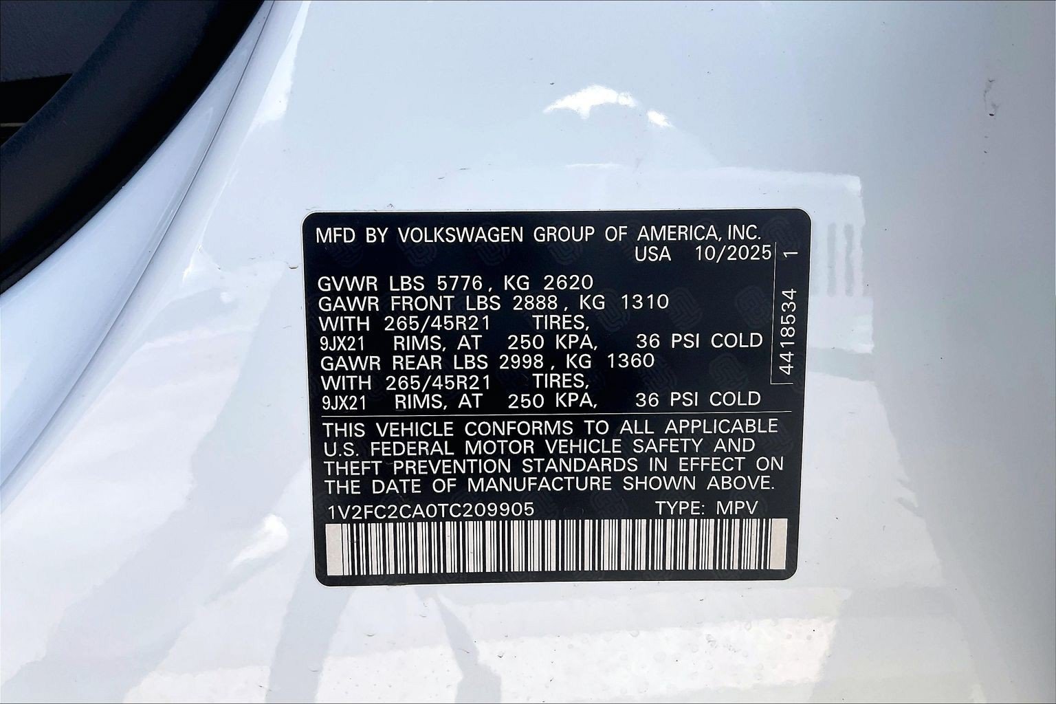 2026 Volkswagen Atlas Cross Sport SEL Premium R-LINE - Photo 11