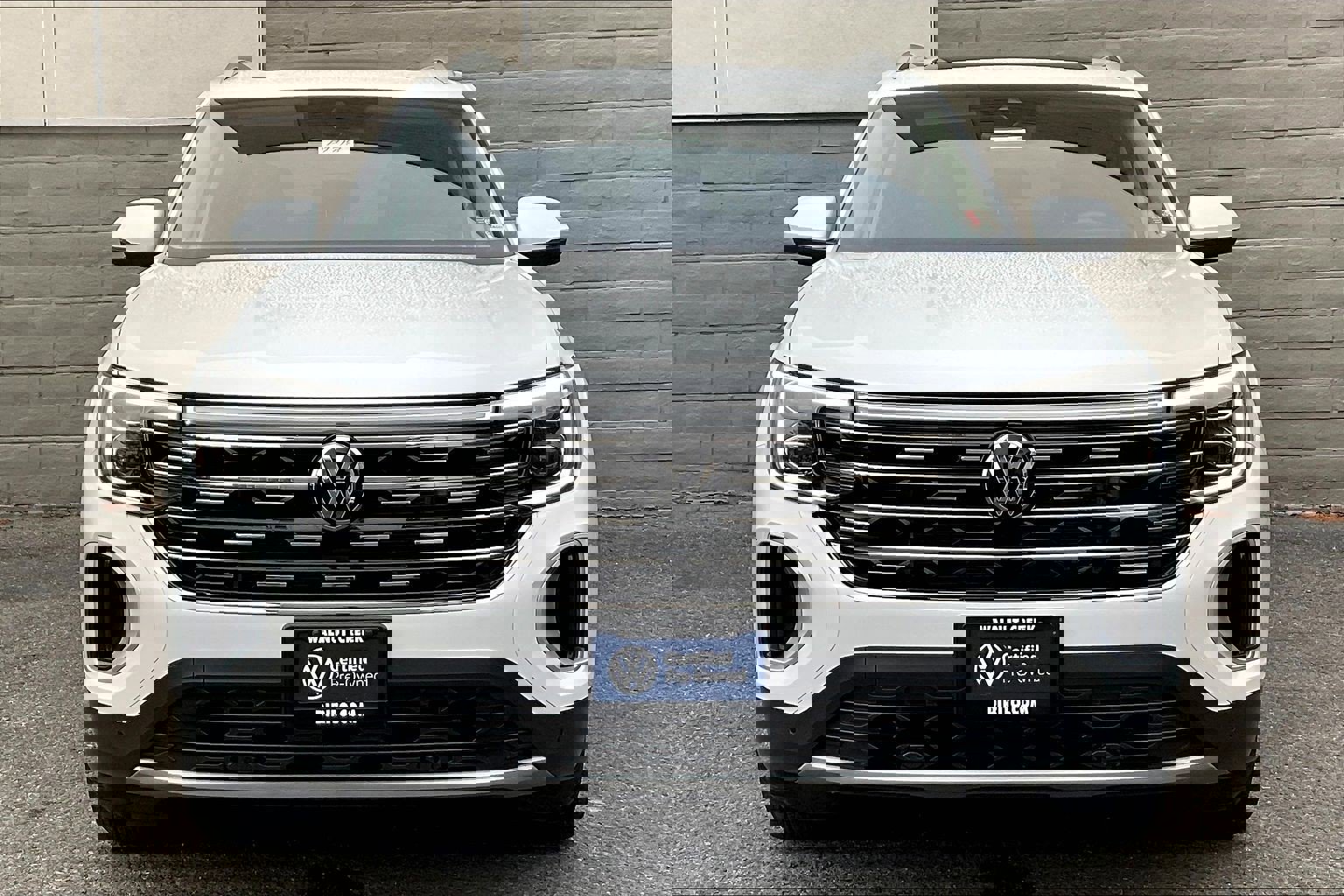 2024 Volkswagen Atlas SEL photo 2