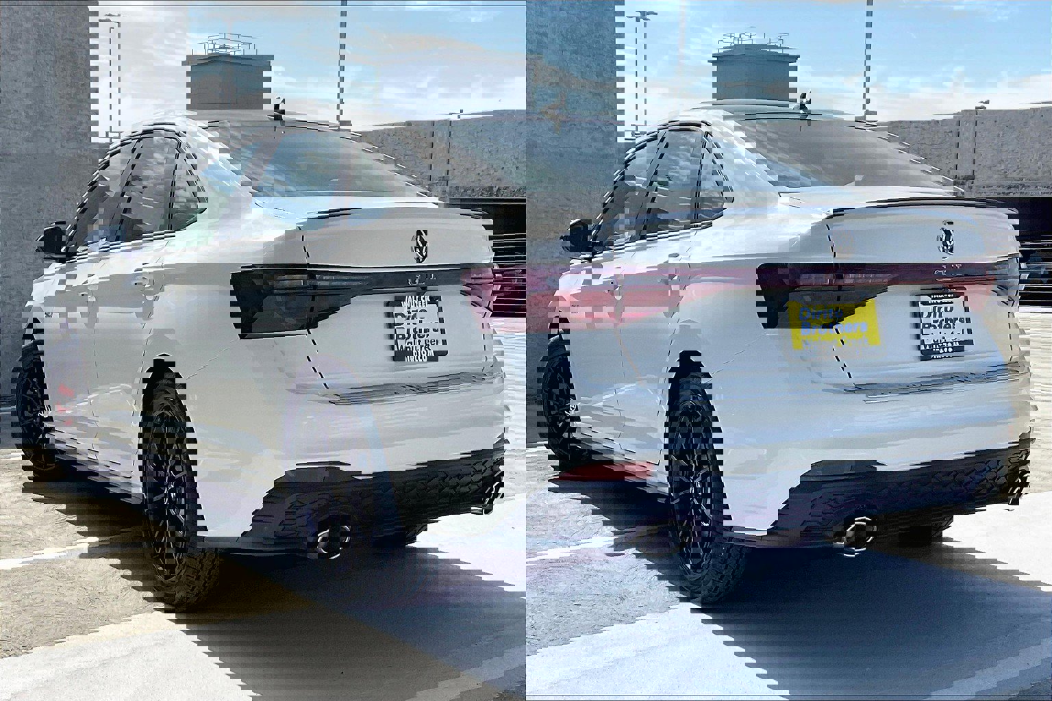 2025 Volkswagen Jetta GLI Autobahn photo 2