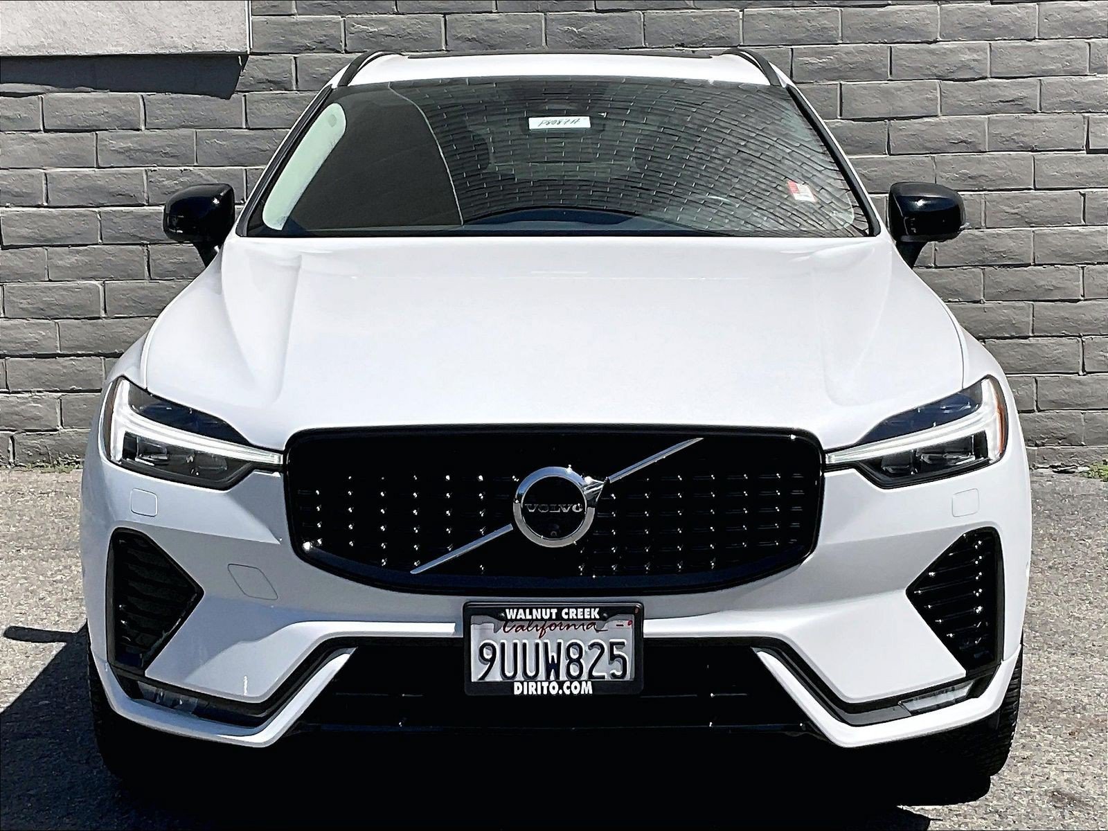 YV4L12RLXR1731557