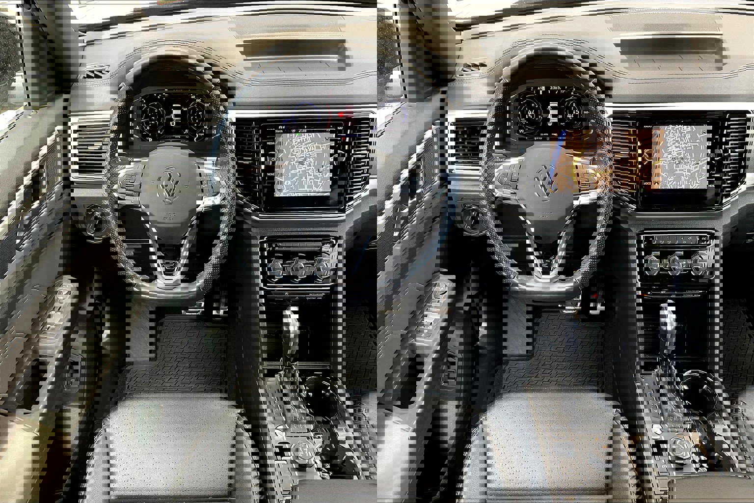 2022 Volkswagen Atlas Cross Sport SEL R-Line photo 4