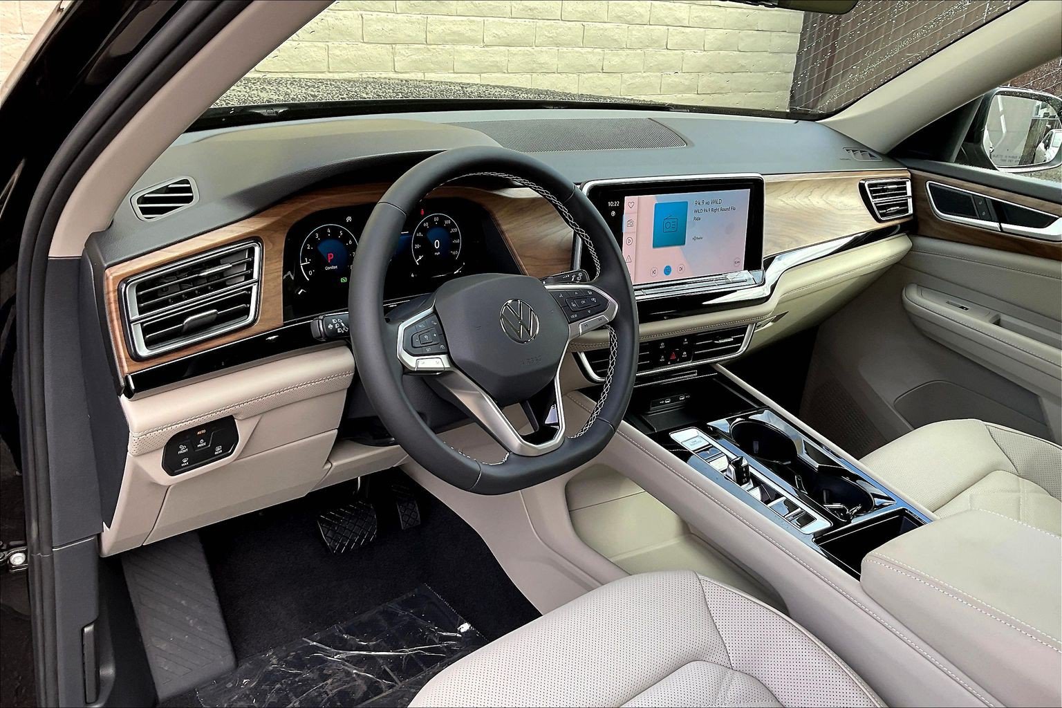 2026 Volkswagen Atlas SE w/Tech - Photo 6