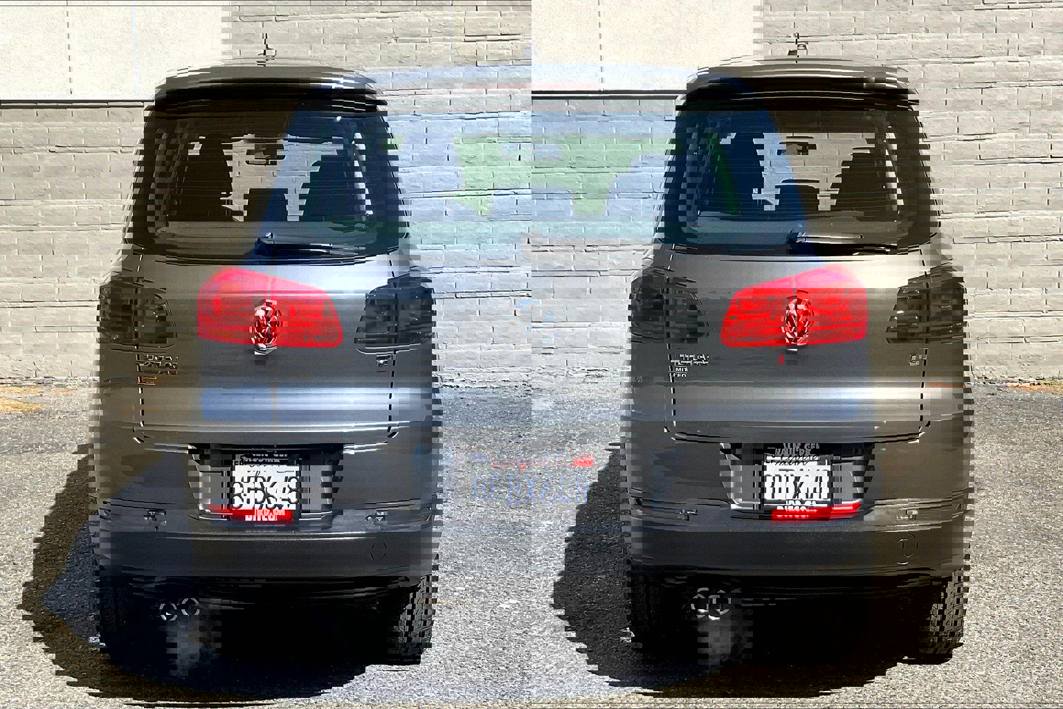 2017 Volkswagen Tiguan S photo 3